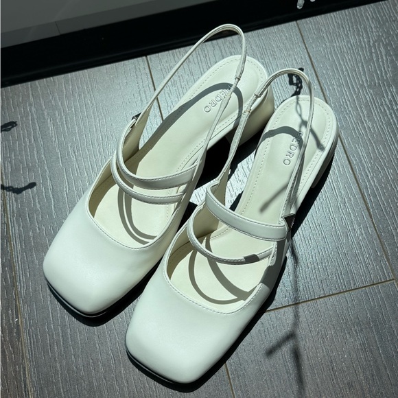 Elegant White Square-Toed Heels - Picture 1 of 5